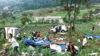 Kecelakaan Maut di Jalur Puncak Ciloto, 10 Orang Tewas