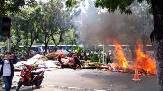 Bakar Karangan Bunga Ahok Berarti Bakar Cinta, Enyahkan Kedamaian