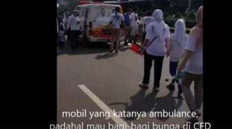 Viral! Mobil Relawan Anies-Sandi Terobos CFD dan Usir Petugas