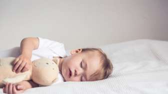 Tidur Nyenyak Baik untuk Perkembangan Otak Bayi
