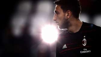 Donnarumma Angkat Kaki, Milan Rugi Rp1,4 Triliun