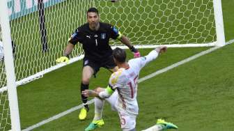 Ramos Siap Kubur Mimpi Buffon di Cardiff