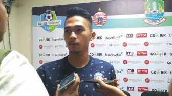 Tak Gentar Lawan PSM Makassar, Bek Arema FC Berhasrat Curi 3 Poin