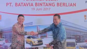 Mitsubishi Rambah Parung, Buka Diler Kendaraan Penumpang