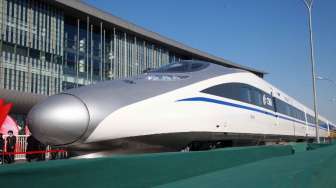 Cina Luncurkan Kereta Api Berkecepatan 400 Km/Jam