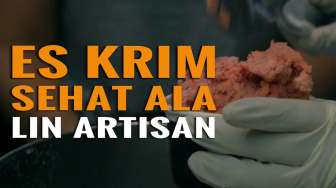 Sensasional, Kepulan Asap dari Es Krim Ini Bikin Nikmat!