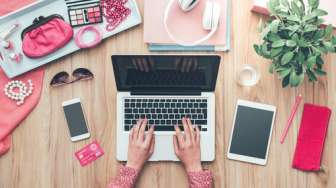 Ini Tanda Anda Sudah Ketagihan Belanja Online