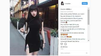 Lihat! Perempuan Cantik Ini Mirip Boneka Hidup