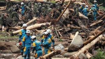 Kerusakan parah yang diakibatkan oleh bencana banjir di Perfektur Fukuoka dan Ota, Minggu (9/7/2017). (AFP)