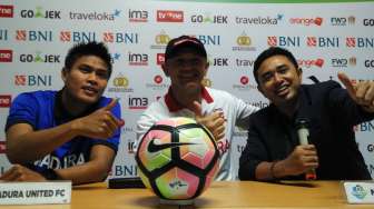 Tambah Pemain Asing, Ini Alasan MUFC