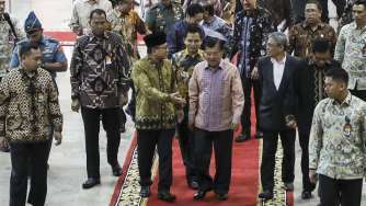 Wakil Presiden Jusuf Kalla menghadiri Simposium Nasional di Kompleks Parlemen, Senayan, Jakarta, Rabu (12/7). 