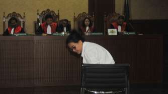 Sidang Perdana Miryam S. Haryani