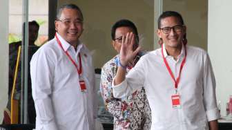 Wakil Gubernur DKI Jakarta terpilih Sandiaga Uno memenuhi panggilan KPK, di Jakarta, Jumat (14/7).