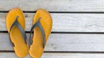 Hah, Sandal Flip Flop Sebabkan Kanker?