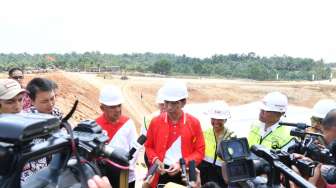 Jokowi Perintahkan Proyek Tol Pekanbaru - Dumai Selesai 2019