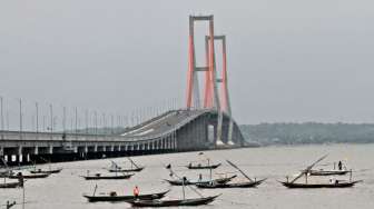 Tol Jembatan Suramadu Resmi Pakai Transaksi Uang Elektronik