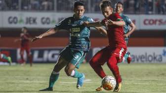 Persija Lirik Egy Maulana Vikri