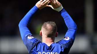 Tumbangkan Stoke, Rooney Awali Musim Bersama Everton dengan Manis