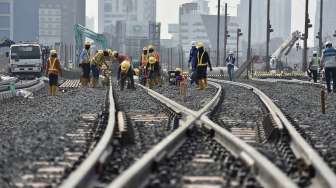 Tahap Pemasangan Rel MRT