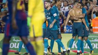 Madrid Bantai Barcelona, Ronaldo di Kartu Merah