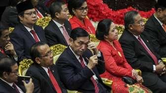 Presiden Joko Widodo didampingi Wakil Presiden Jusuf Kalla menghadiri Sidang Tahunan MPR Tahun 2017 di Kompleks Parlemen, Senayan, Jakarta, Rabu (16/8).