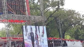 Warga: Ciye, Mesra Banget Pak Jokowi Sama Ibu Iriana