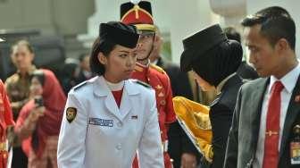 Begini Perasaan Fariza Putri Usai Bawa Baki Bendera di Istana