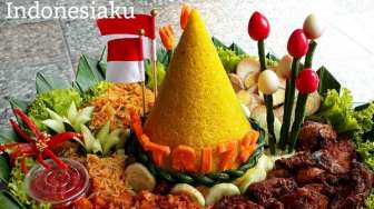 Rayakan HUT Kemerdekaan dengan Nasi Tumpeng 17 Agustus