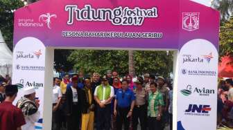 Jembatan Cinta Bersolek di Tidung Festival 2017