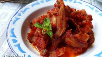 Sambal Ikan Asin Lidah, Obati Rindu Masakan Ibu