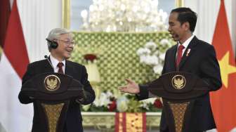 Presiden Joko Widodo menerima kunjungan kenegaraan Sekretaris Jenderal Partai Komunis Vietnam Nguyen Phu Trong di Istana Merdeka, Jakarta, Rabu (23/8).