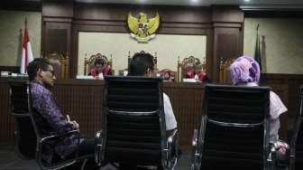 Sidang lanjutan kasus dugaan korupsi pengadaan alkes RS Khusus Pendidikan Kedokteran di Universitas Udayana dan kasus proyek Wisma Atlet Palembang dengan terdakwa Dudung Purwadi di Pengadilan Tipikor, Jakarta, Rabu (30/8).