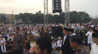 Jokowi Salat Id di Lapangan Merdeka Sukabumi