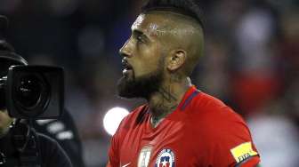 Usai Bikin Gol Bunuh Diri, Vidal Pikirkan Gantung Sepatu