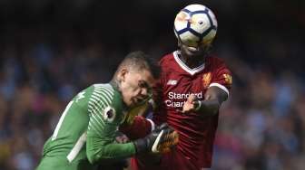 Kepalanya Ditendang Sadio Mane, Begini Reaksi Ederson