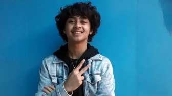 9600 Koleksi Foto Penampakan Di Foto Bastian Steel Terbaru