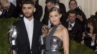 Terungkap! Ini Jenis Kelamin Calon Buah Hati Gigi Hadid dan Zayn Malik