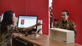 Presiden Joko Widodo meresmikan gedung Perpustakaan Nasional di Jakarta, Kamis (14/9).