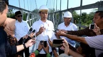 Tahun 2018, Jokowi Targetkan Bangun 300 Jembatan Gantung