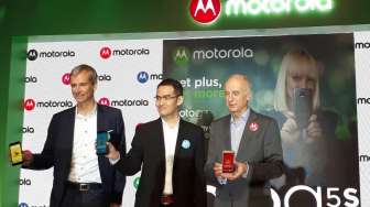 Lenovo Hadirkan Dua Ponsel Murah, Moto E4 Plus dan C Plus