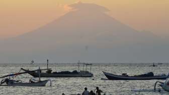 Gunung Agung Awas, Warga Enggan Mengungsi, Mengapa?