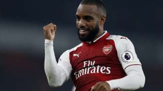 Puji Lacazette, Wenger: "Dia Bukan Hanya Bomber"