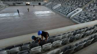 Proses renovasi arena Istora Senayan Jakarta, Jakarta, Rabu (4/10).