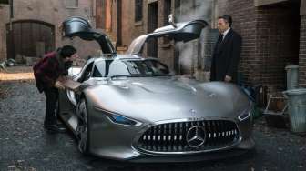 Mercedes-Benz Pasok Mobil Para Jagoan di Film Justice League