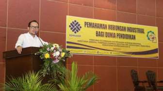 Menaker Sosialisasi Hubungan Industrial pada 400 Siswa di Depok