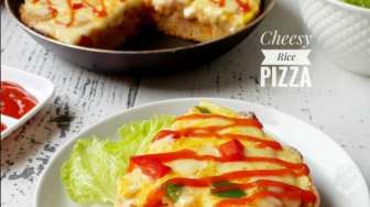 Cheesy Rice Pizza dari Nasi Sisa Kemarin