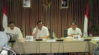 Luhut Jelaskan Soal Gunung Agung Pada IMF dan Bank Dunia