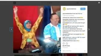 Ngakak "So Hard" Lihat Nenek Zaman "Now" Latah Saat Foto E-KTP
