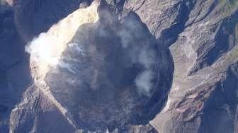 Ini Dia Gambar Bagian Dalam Kawah Gunung Agung