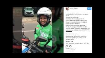 Terharu Cerita Driver Gojek, Penumpang Ini Beri "Hadiah"